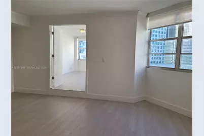 999 Brickell Bay Dr #1207, Miami, FL 33131 - Photo 5