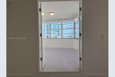 999 Brickell Bay Dr #1207, Miami, FL 33131 - Photo 17
