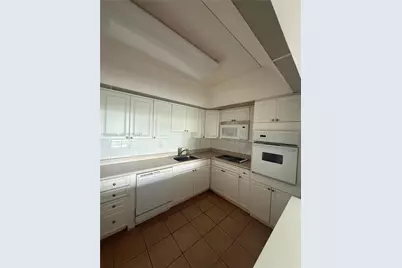 19380 Collins Ave #319, Sunny Isles Beach, FL 33160 - Photo 5