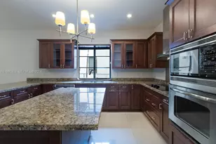 324 SW 30th Rd, Miami, FL 33129 - Photo 3