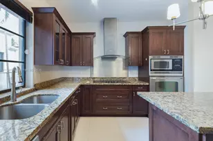 324 SW 30th Rd, Miami, FL 33129 - Photo 11