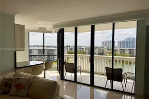 1000 Island Bl, Aventura, FL 33160 - Photo 3