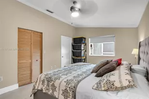 7001 W 35th Ave, Hialeah, FL 33018 - Photo 13