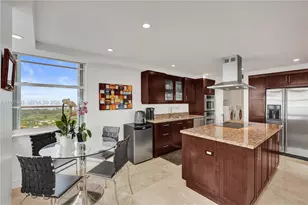 5660 Collins Ave, Miami Beach, FL 33140 - Photo 13