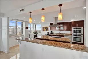 5660 Collins Ave, Miami Beach, FL 33140 - Photo 17