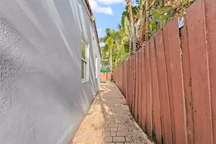 1432 NE 5th Ave, Fort Lauderdale, FL 33304 - Photo 3