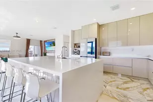 19740 SW 321st St, Homestead, FL 33030 - Photo 11