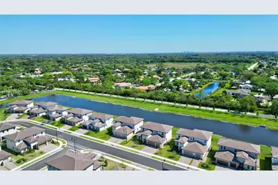 4390 SW 122nd Ter #4390, Davie, FL 33330 - Photo 5