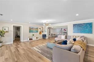 1652 NE 39th St, Oakland Park, FL 33334 - Photo 5