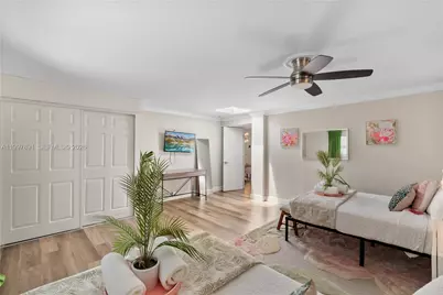 1652 NE 39th St, Oakland Park, FL 33334 - Photo 29