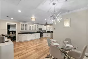 1652 NE 39th St, Oakland Park, FL 33334 - Photo 13