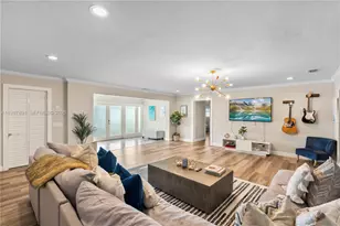 1652 NE 39th St, Oakland Park, FL 33334 - Photo 7