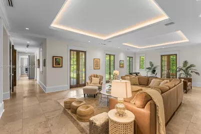 685 Harbor Ln, Key Biscayne, FL 33149 - Photo 1