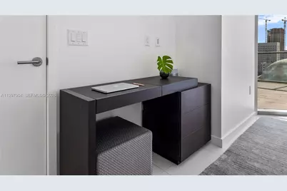 851 NE 1st Ave #1606, Miami, FL 33132 - Photo 17