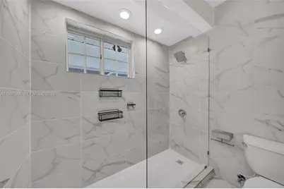 15010 NE 7th Ave, Miami, FL 33161 - Photo 33