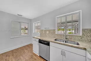 15010 NE 7th Ave, Miami, FL 33161 - Photo 21