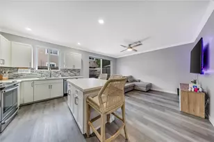 1079 SE 23rd Terrace, Homestead, FL 33035 - Photo 7