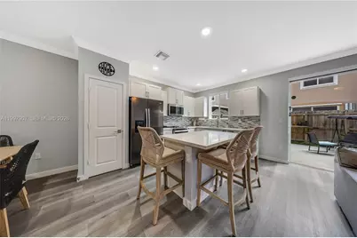 1079 SE 23rd Ter, Homestead, FL 33035 - Photo 3