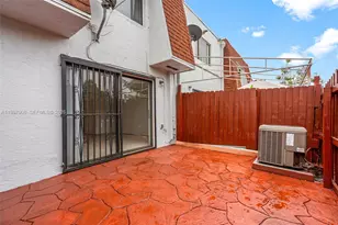 319 NW 109th Ave, Miami, FL 33172 - Photo 35