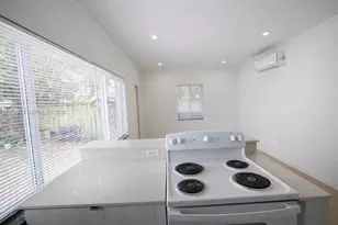 572 NE 67th St, Miami, FL 33138 - Photo 3
