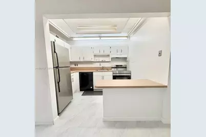 7300 NW 17th St #216, Plantation, FL 33313 - Photo 9