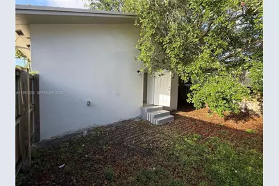 253 NW 48th St #/, Miami, FL 33127 - Photo 3