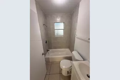253 NW 48th St #/, Miami, FL 33127 - Photo 11
