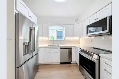 323 Velarde Ave, Coral Gables, FL 33134 - Photo 13