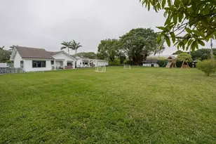 11301 SW 95th St, Miami, FL 33176 - Photo 57