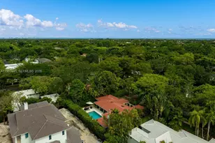 611 Santurce Ave, Coral Gables, FL 33143 - Photo 51