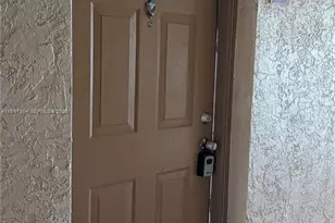 151 SW 117th Ave, Pembroke Pines, FL 33025 - Photo 3