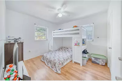 2171 SW 21st St, Miami, FL 33145 - Photo 13