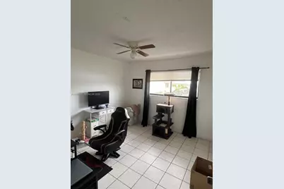 1298 W 51st Pl #D-29, Hialeah, FL 33012 - Photo 5