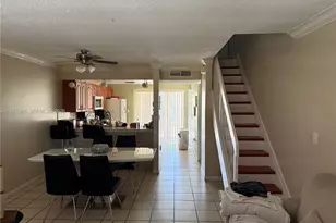 1298 W 51st Pl, Hialeah, FL 33012 - Photo 5