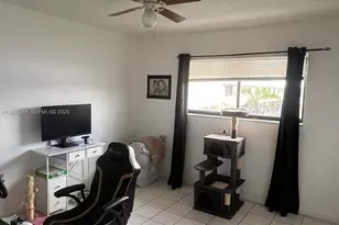 1298 W 51st Pl, Hialeah, FL 33012 - Photo 15