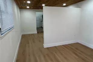 135 E 37th St, Hialeah, FL 33013 - Photo 3