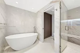 6899 Collins Ave, Miami Beach, FL 33141 - Photo 13