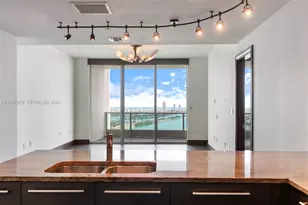 900 Biscayne Blvd, Miami, FL 33132 - Photo 9