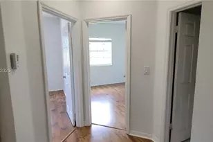 5640 NW 115th Ct, Doral, FL 33178 - Photo 13