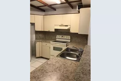 10241 NW 9th St Cir #213-5, Miami, FL 33172 - Photo 15