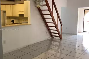 10241 NW 9th St Cir, Miami, FL 33172 - Photo 3