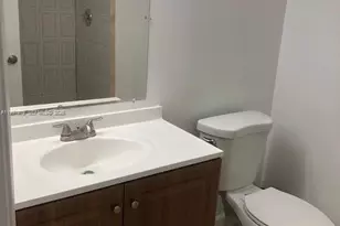 10241 NW 9th St Cir, Miami, FL 33172 - Photo 19