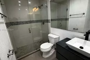 907 NE 199th St, Miami, FL 33179 - Photo 13