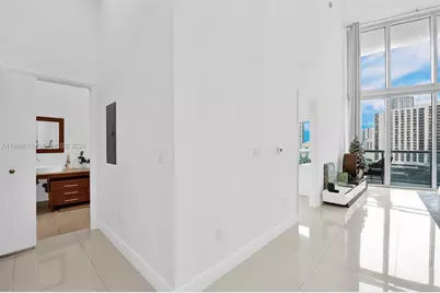 465 Brickell Ave #1406, Miami, FL 33131 - Photo 7