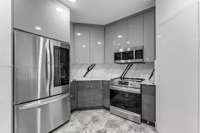 9030 SW 162nd St, Palmetto Bay, FL 33157 - Photo 5