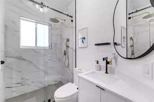 9030 SW 162nd St, Palmetto Bay, FL 33157 - Photo 9