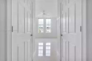 3001 NE 185th St, Aventura, FL 33180 - Photo 25