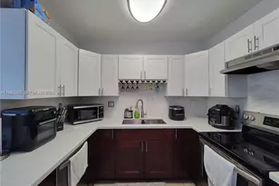 6930 SW 12th St, Pembroke Pines, FL 33023 - Photo 7