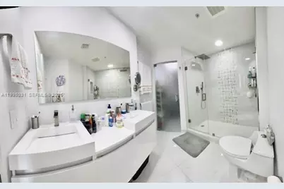 79 SW 12th St #1806, Miami, FL 33130 - Photo 13