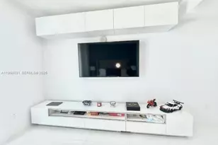 79 SW 12th St, Miami, FL 33130 - Photo 19